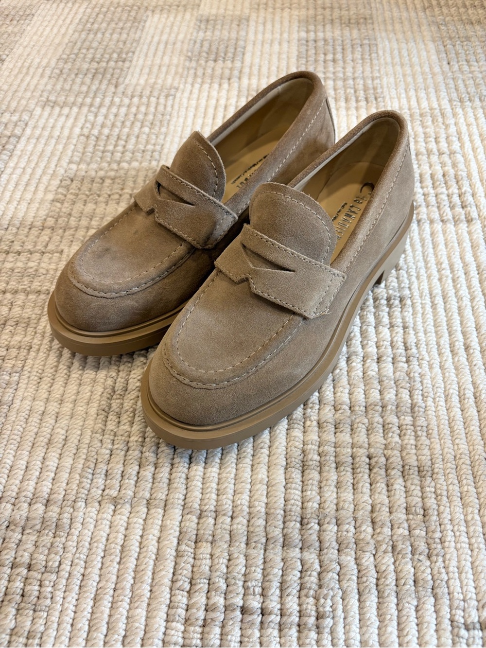 NWOT La CANADIENNE Suede Loafers in Taupe